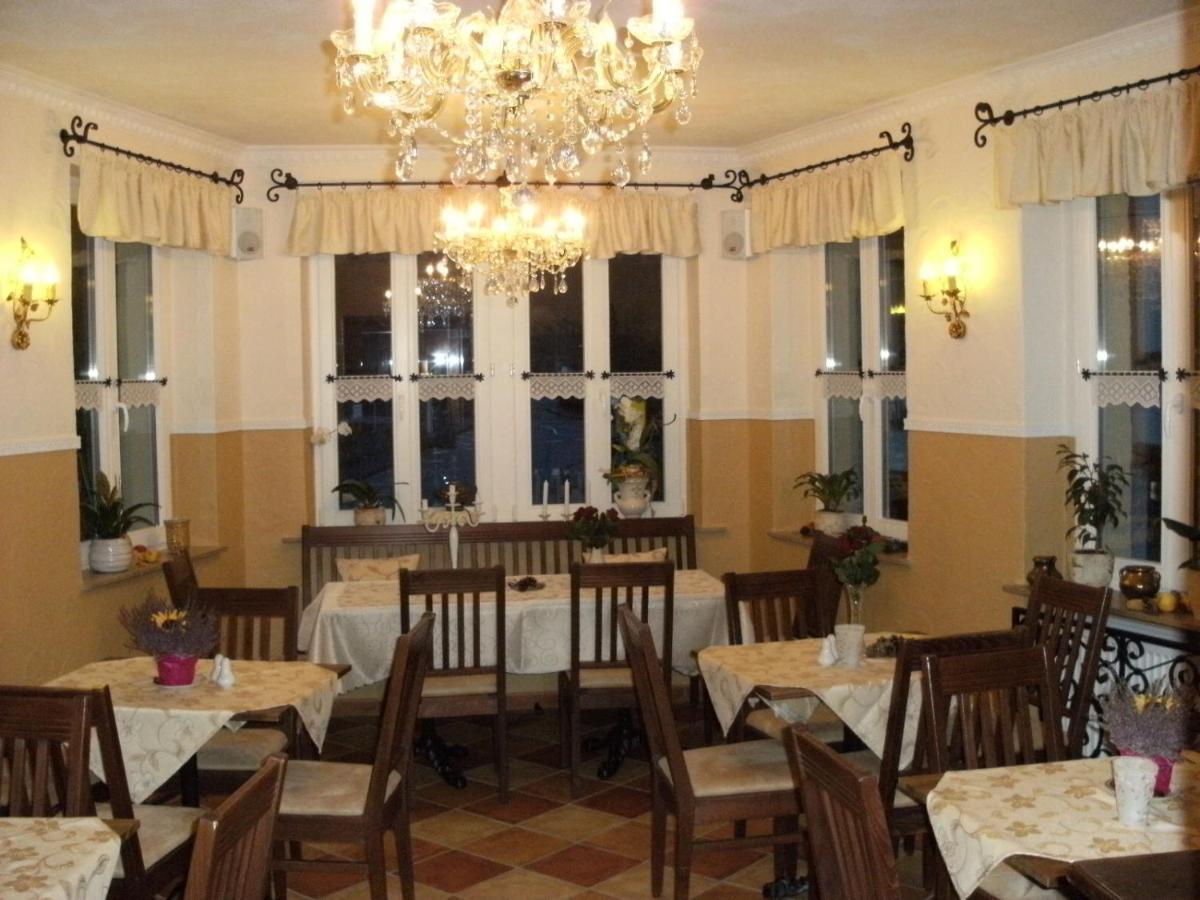 Hotel Gasthaus Zur Post Kyllburg Exterior photo